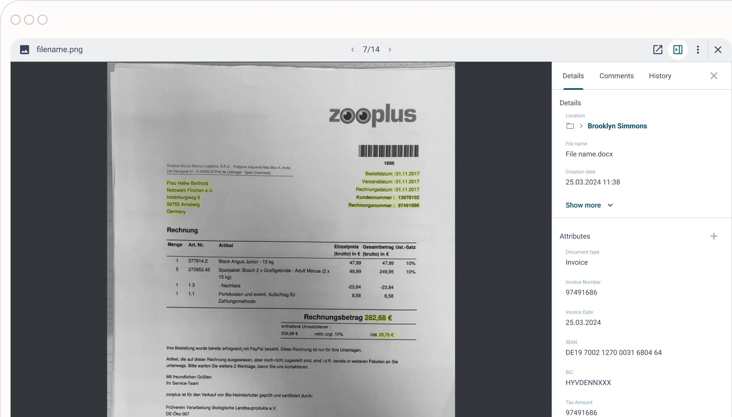 Dokumentenscanner-Schnittstelle mit Rechnungsfeldern, die Rechnungsnummer, Datum, Kundenname und Gesamtbetrag enthalten